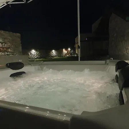 Guest house христови